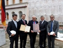 v. links n. rechts: Baudirektor E. Schmid, Direktor der UB der LMU Dr. K.-R. Brintzinger, Staatsminister Dr. L. Spaenle, Präsident der LMU Prof. B. Huber, Pro- und Forschungsdekan Prof. R. Stockhammer